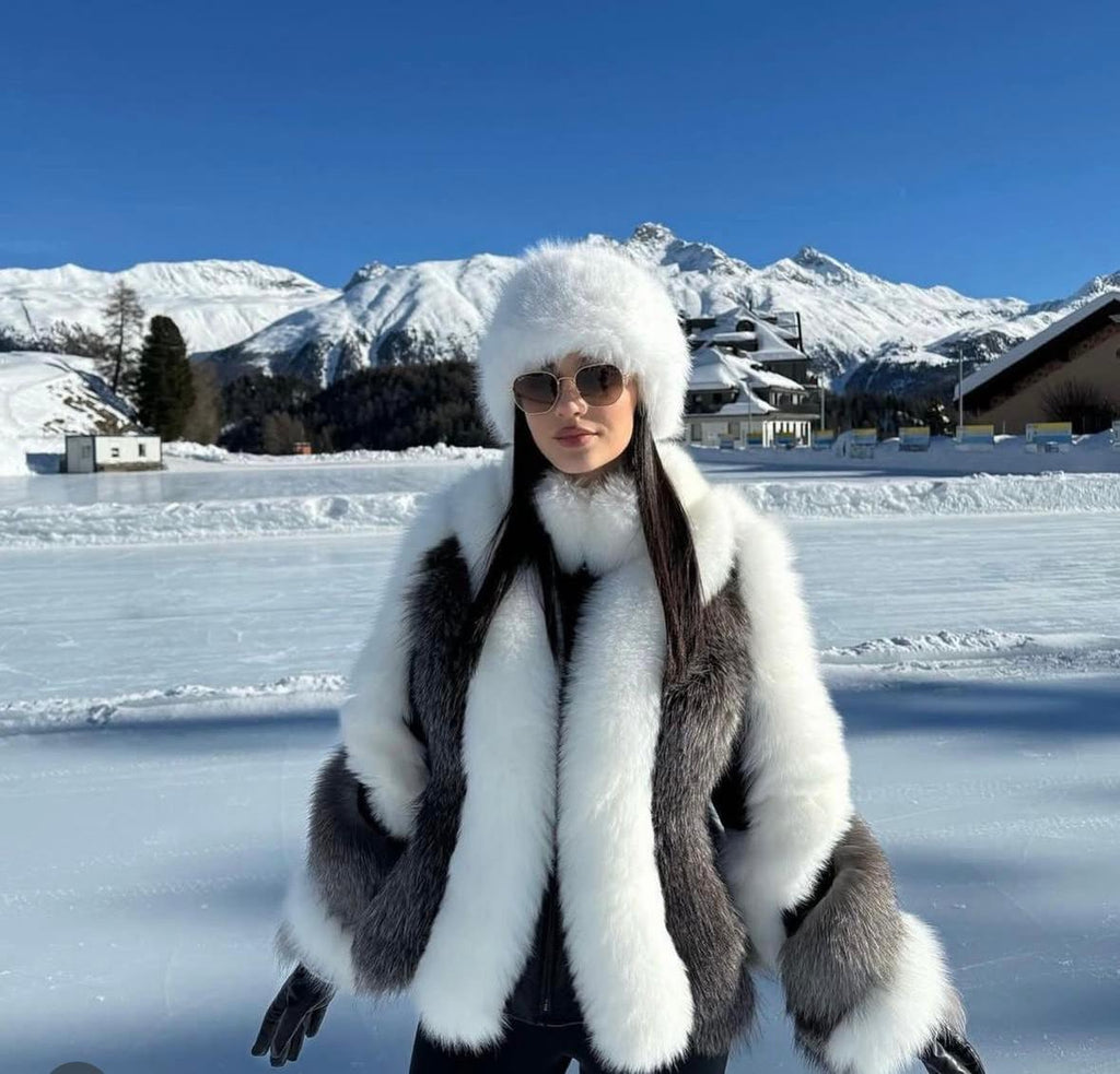 Mixed color fox model