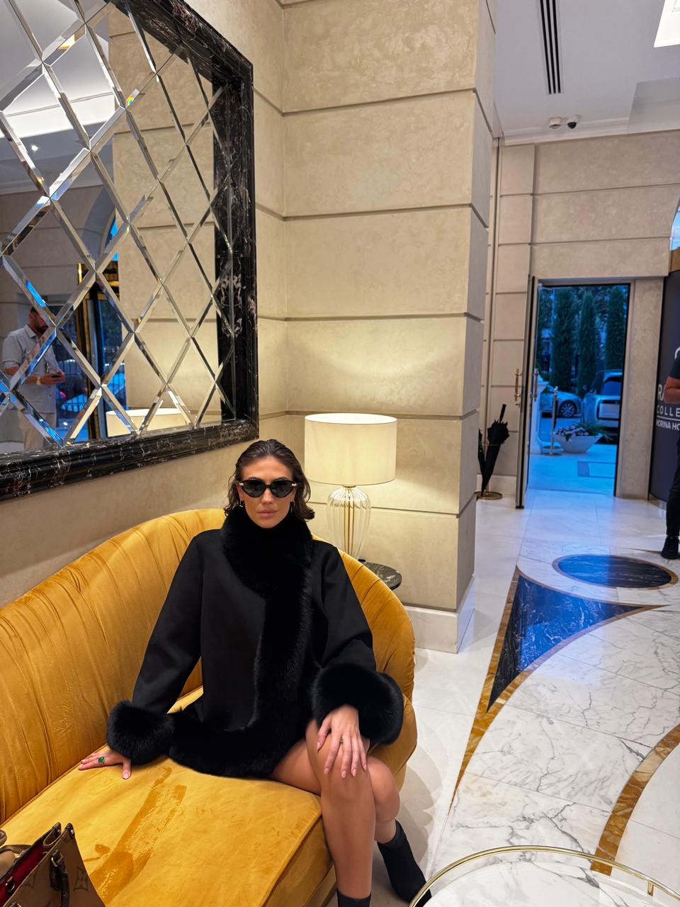 Ballerina black cashmire fox coat