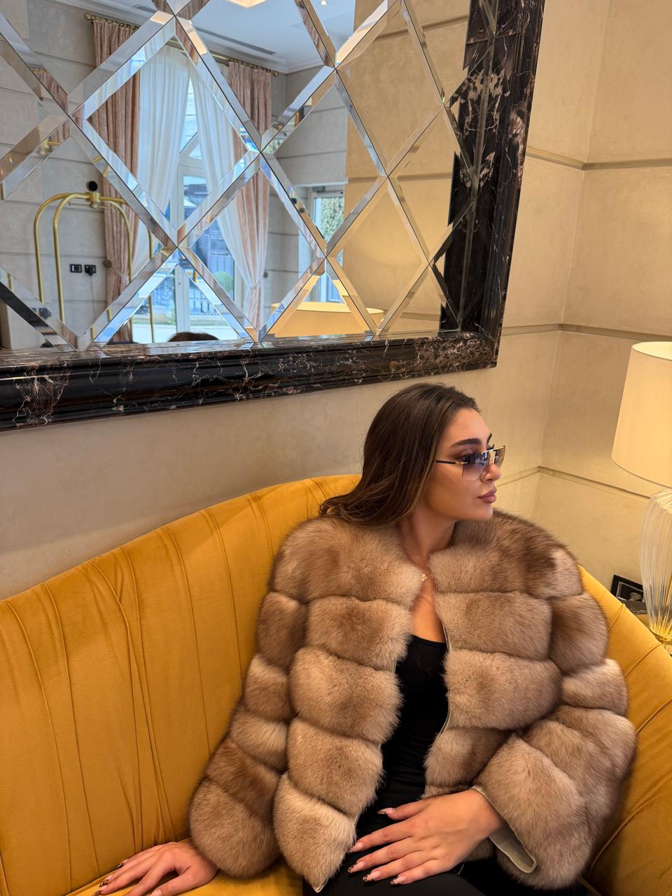 Dirty beige fox simple model