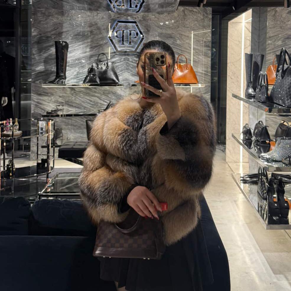 Full red fox model 2n1