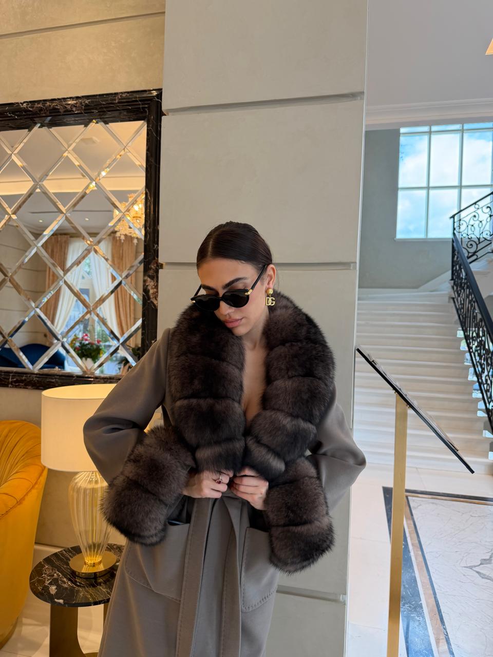 Cashmire gray coat with fox