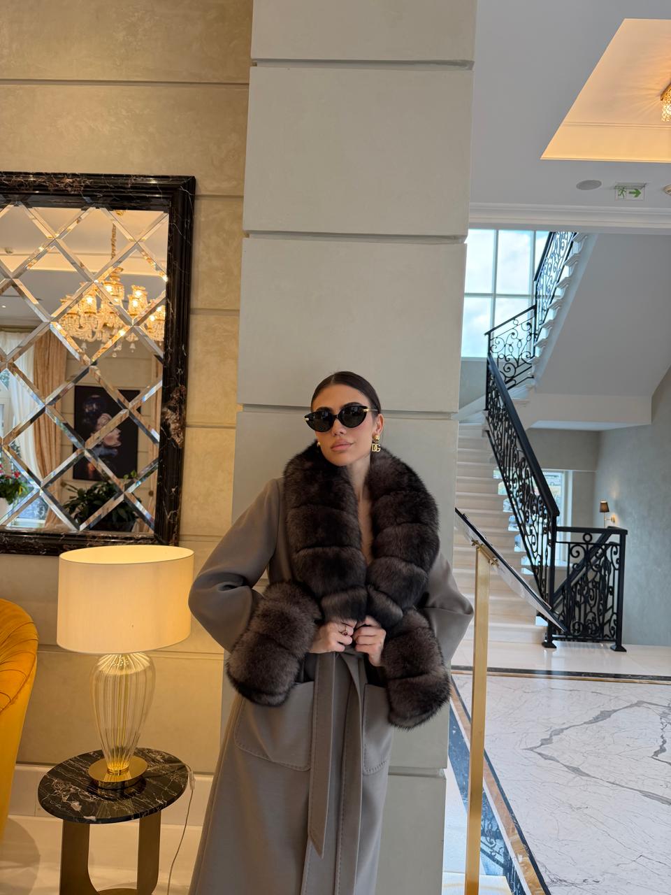 Cashmire gray coat with fox