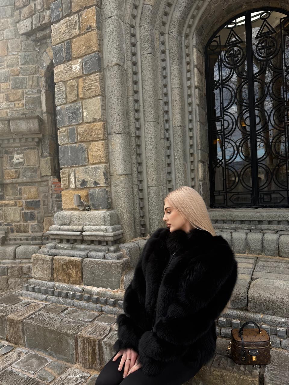 Black widow fox model